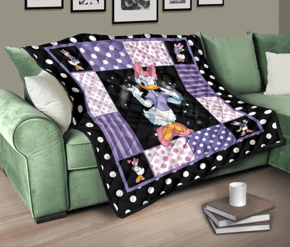 Daisy Duck Quilt Blanket Cartoon Fan Gift Idea | QB004