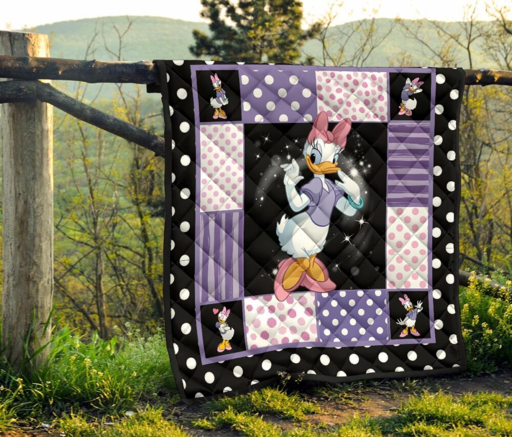 Daisy Duck Quilt Blanket Cartoon Fan Gift Idea | QB004