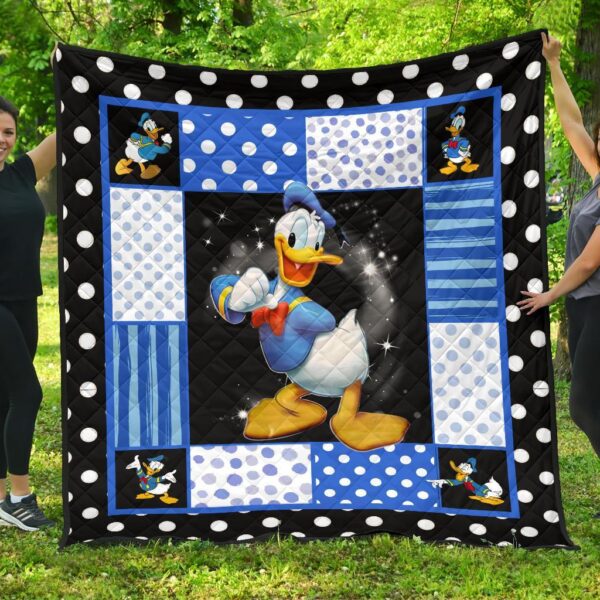 Donald Duck Quilt Blanket Funny Cartoon Fan Gift Idea