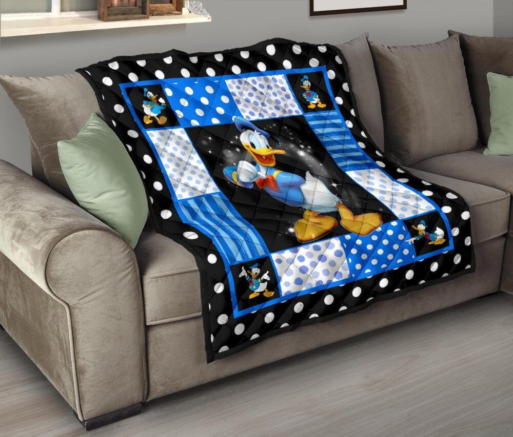 Donald Duck Quilt Blanket Funny Cartoon Fan Gift Idea