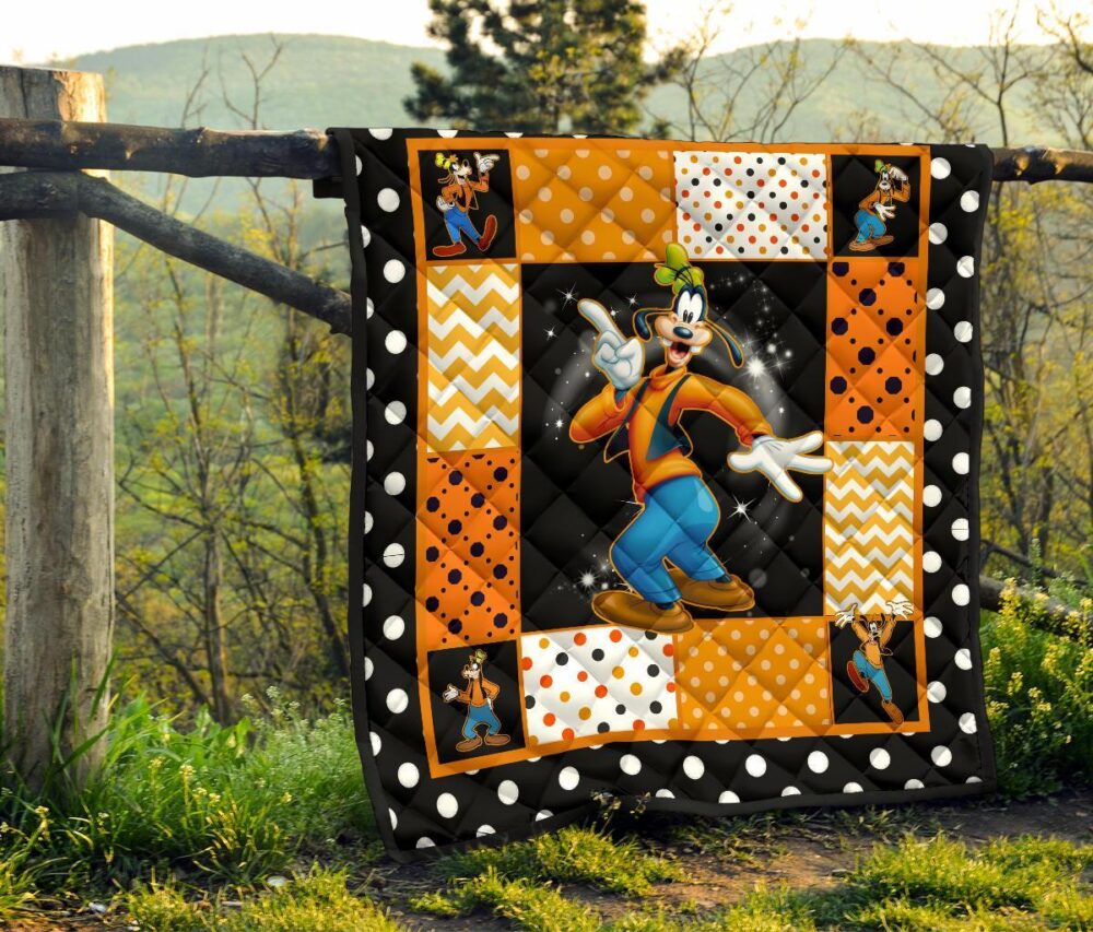 Goofy Quilt Blanket Cute Cartoon Fan Gift Idea