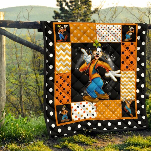 goofy quilt blanket cute cartoon fan gift idea 9oicg