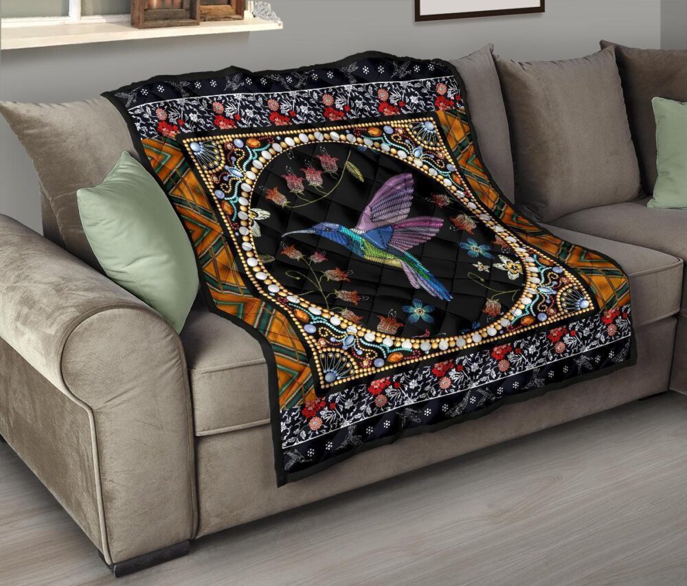 Graphic Art Humming Bird Quilt Blanket Gift Idea