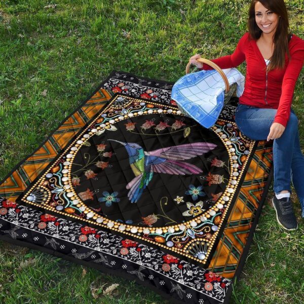 graphic art humming bird quilt blanket gift idea np504