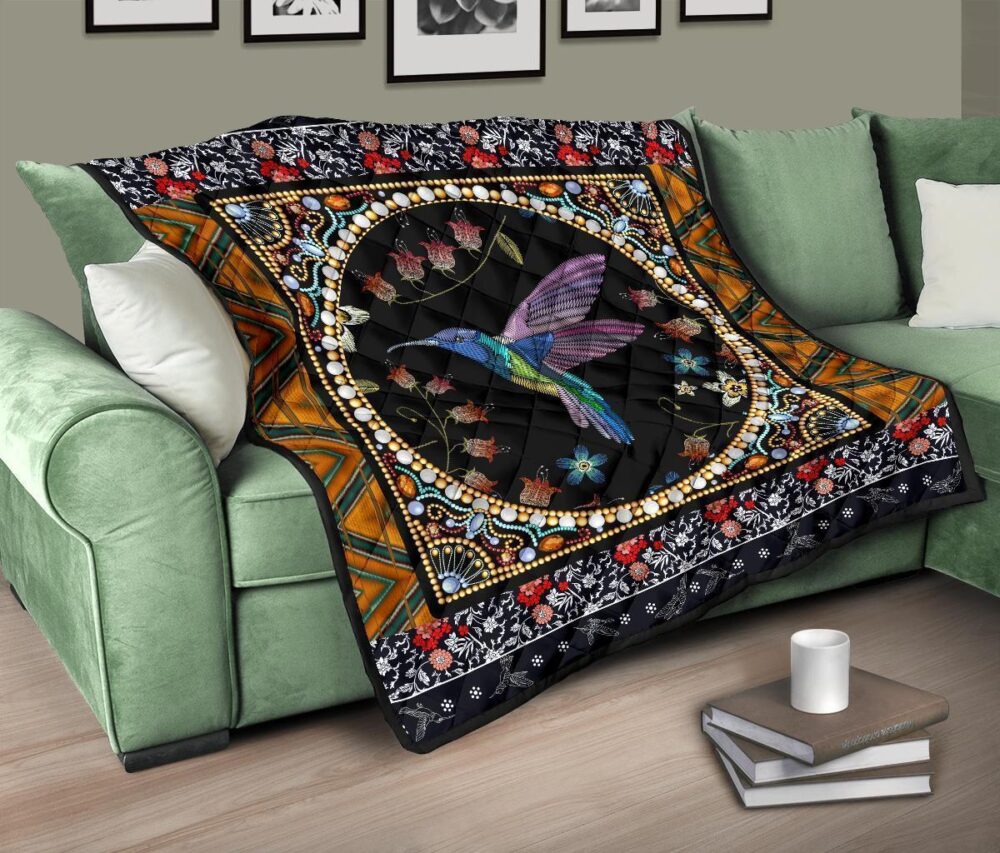 Graphic Art Humming Bird Quilt Blanket Gift Idea