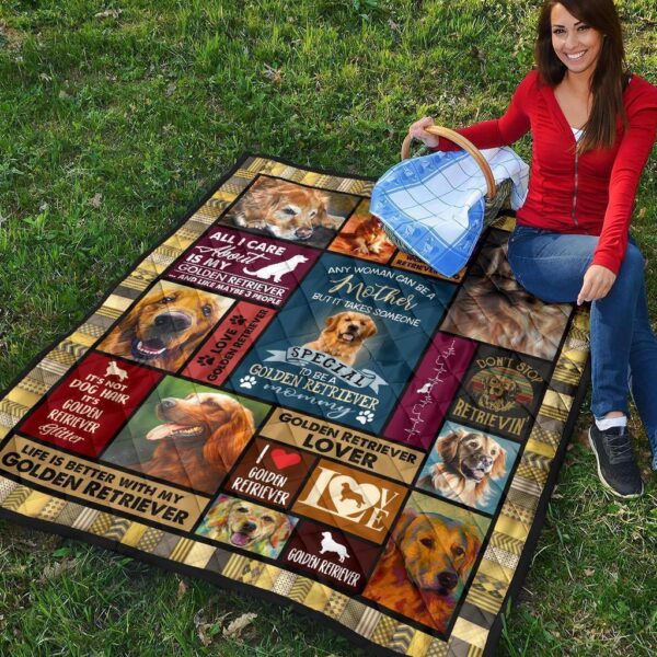 mommy golden retriever quilt blanket 525px