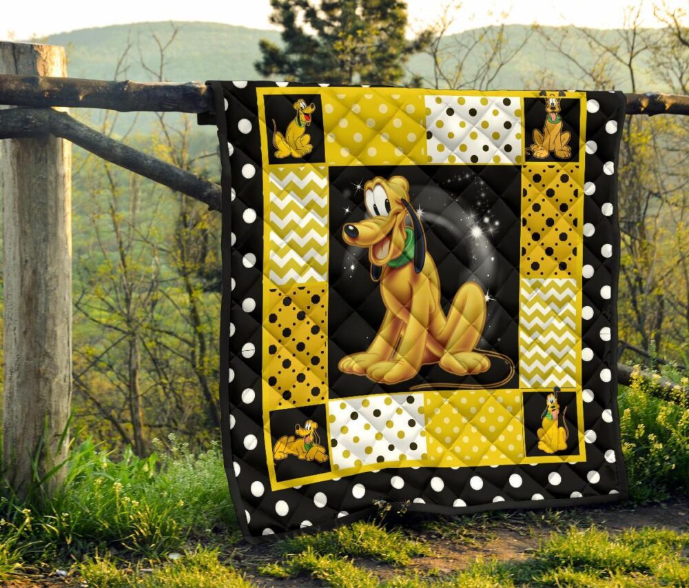 Pluto Quilt Blanket Cute Cartoon Fan Gift Idea