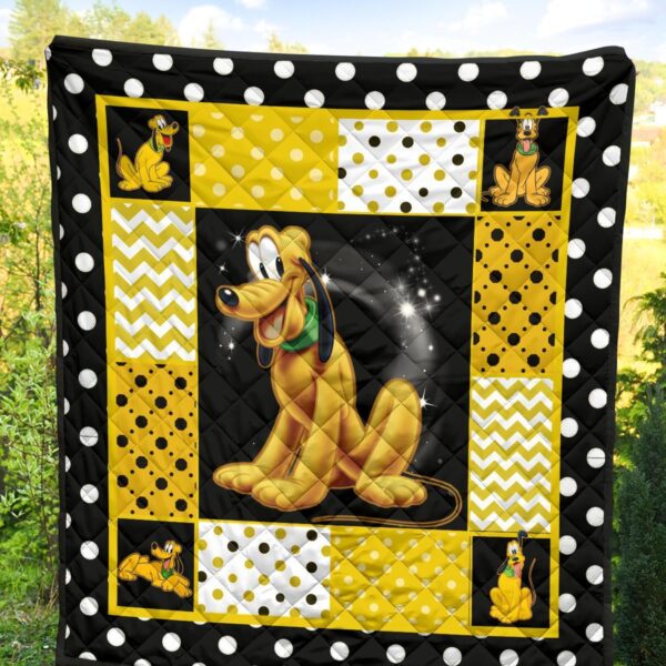 pluto quilt blanket cute cartoon fan gift idea euhxj