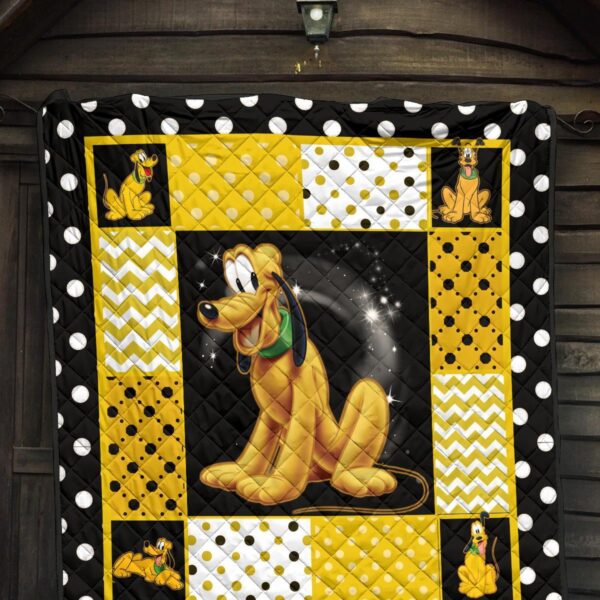 pluto quilt blanket cute cartoon fan gift idea xbgaq