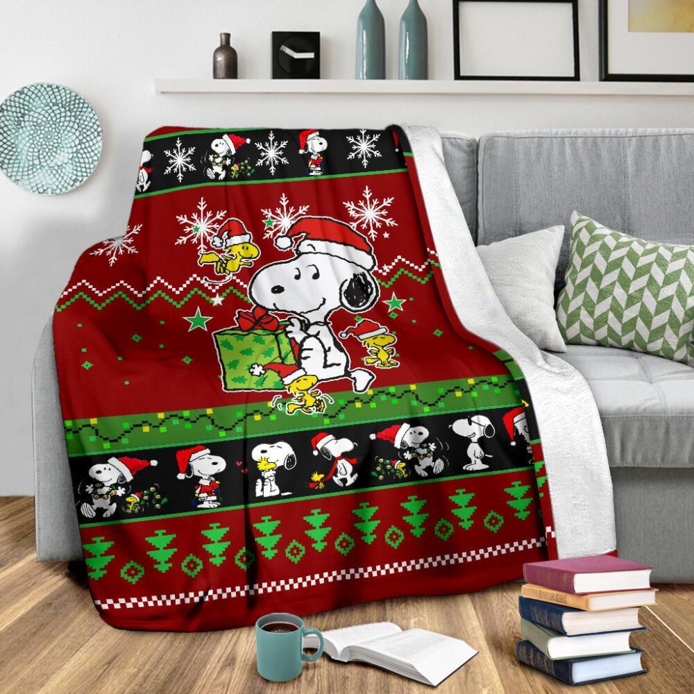 Snoopy Christmas Blanket Amazing Gift Idea