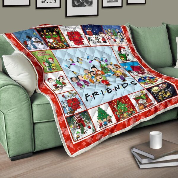 snoopy friends christmas quilt blanket xmas bedding decor idea nlylu